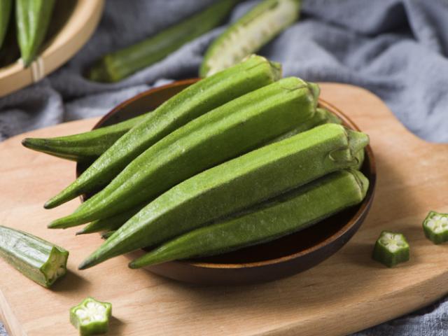 Plato con Okra fresco